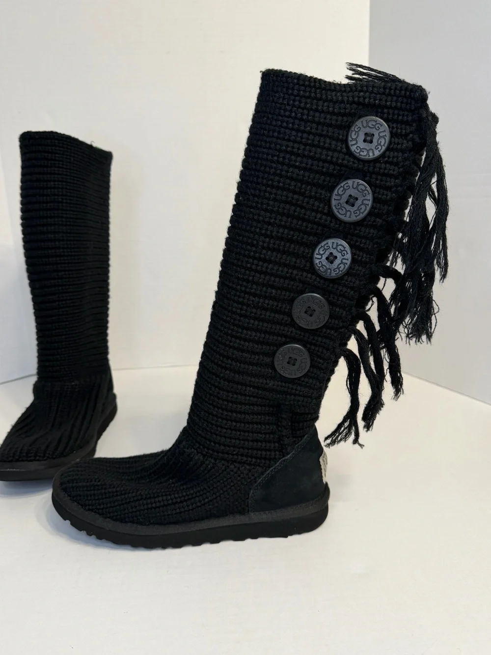 UGG black classic